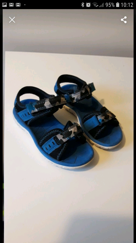clarks childrens sandals sale